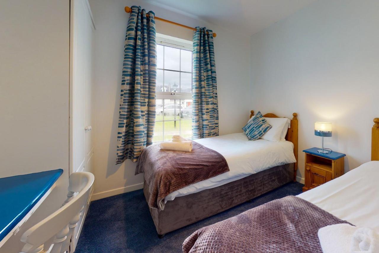 Dingle Harbour Cottages 3 Bed Sleeps 7 By Trident Holiday Homes 외부 사진
